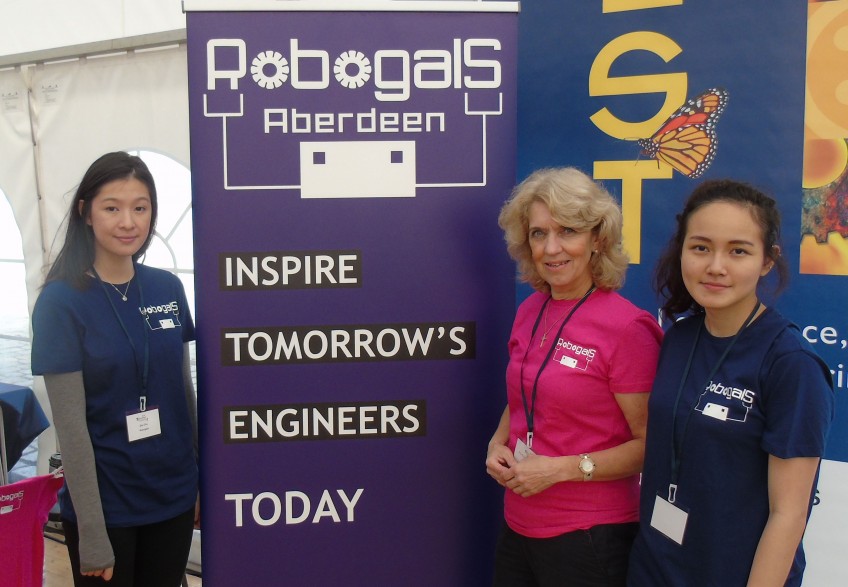 Robogals initiative encourages Oil & Gas career choices